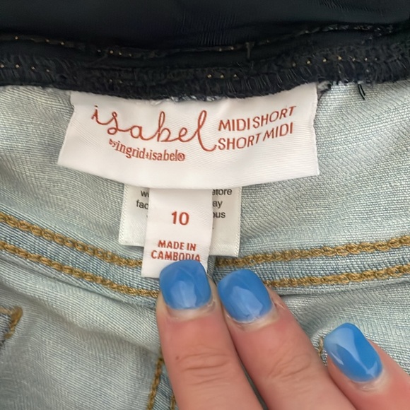 Maternity Jean Shorts - Picture 3 of 3